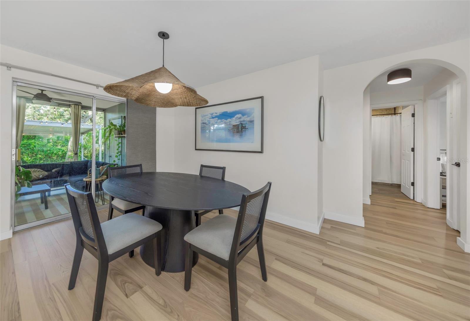 1412 OAK HAVEN DR