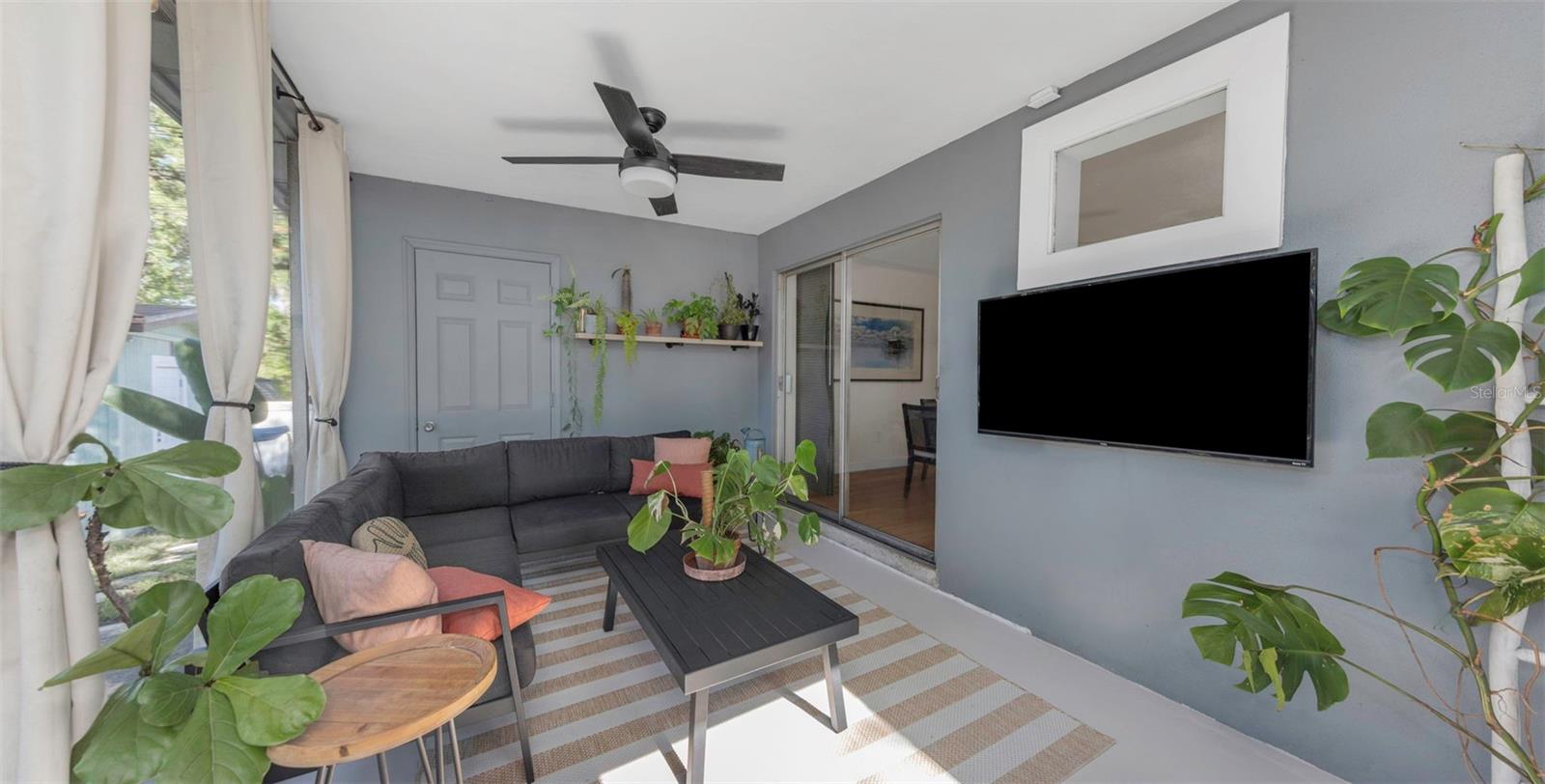 1412 OAK HAVEN DR