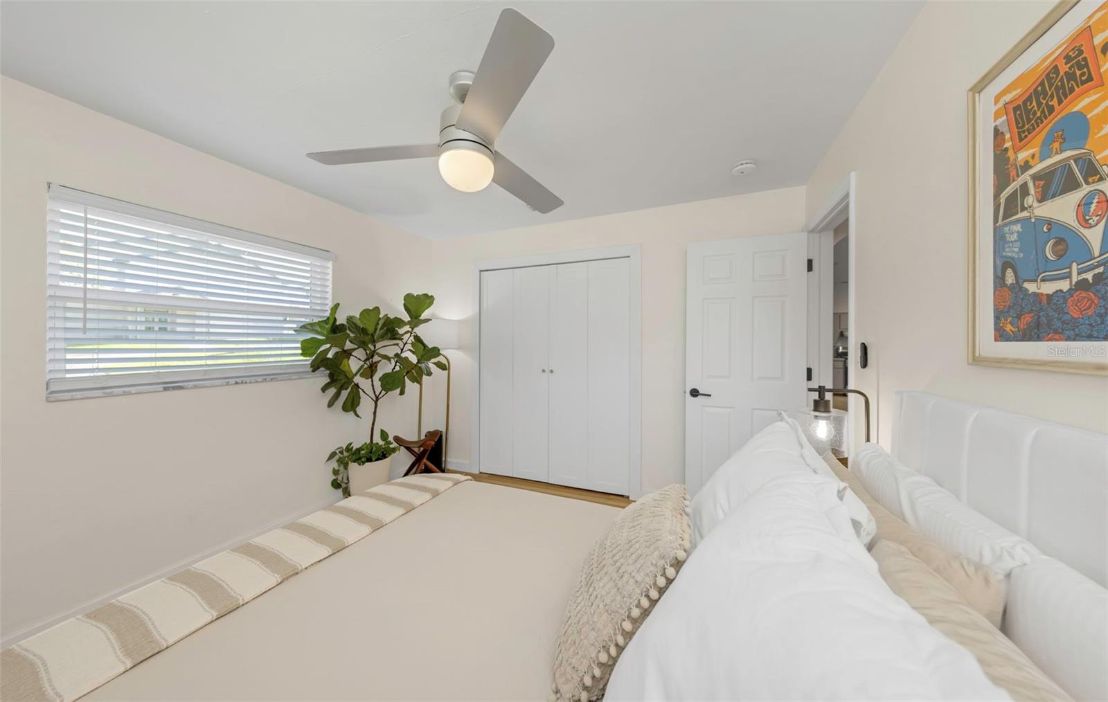 1412 OAK HAVEN DR