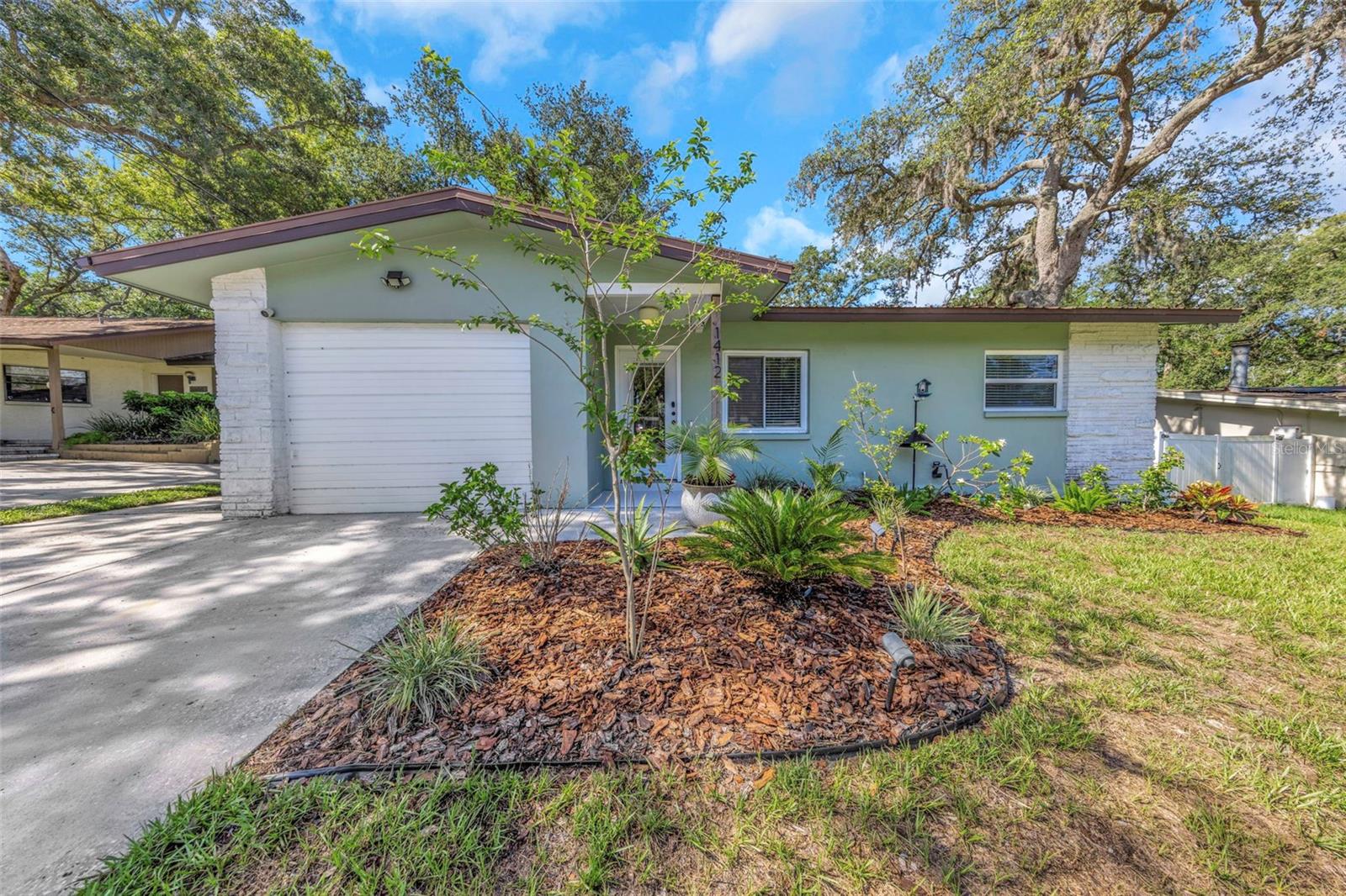 1412 OAK HAVEN DR