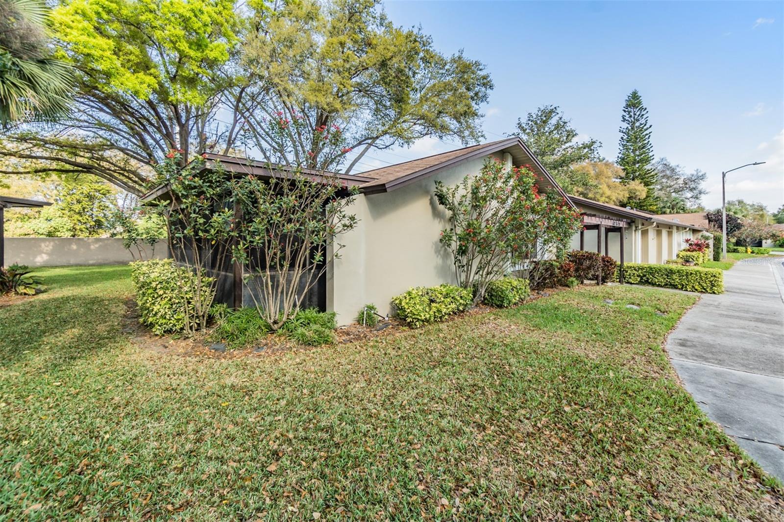 1612 BATCHELOR CT
