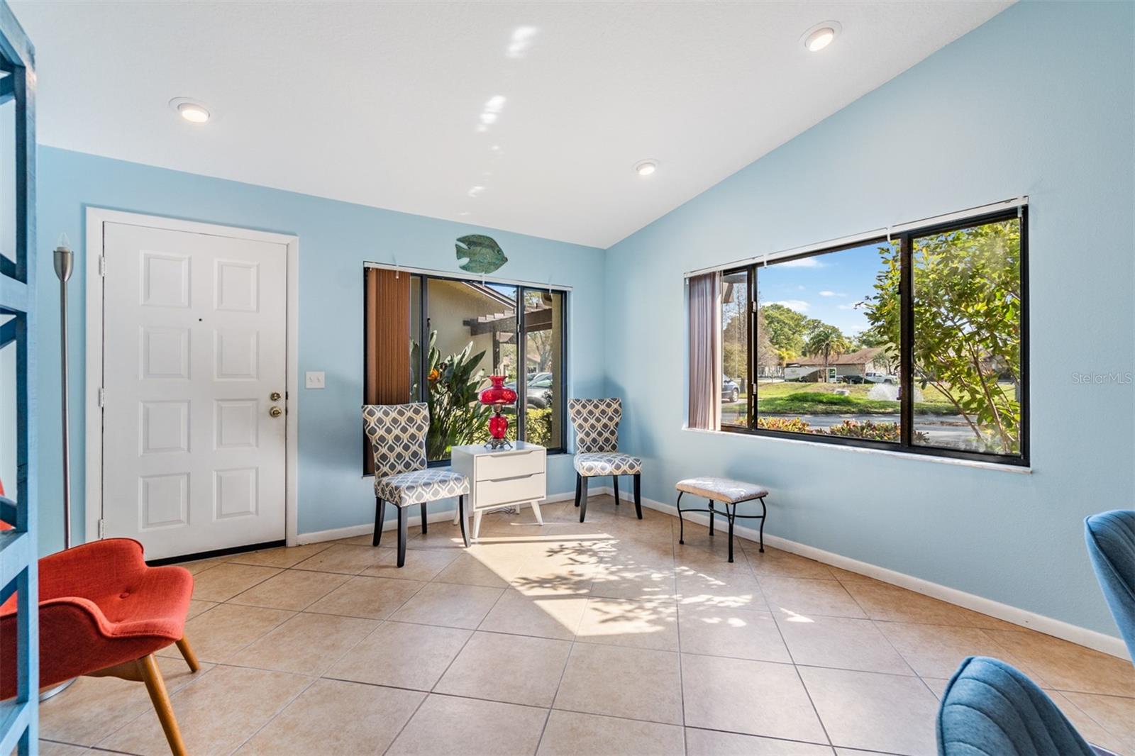 1612 BATCHELOR CT