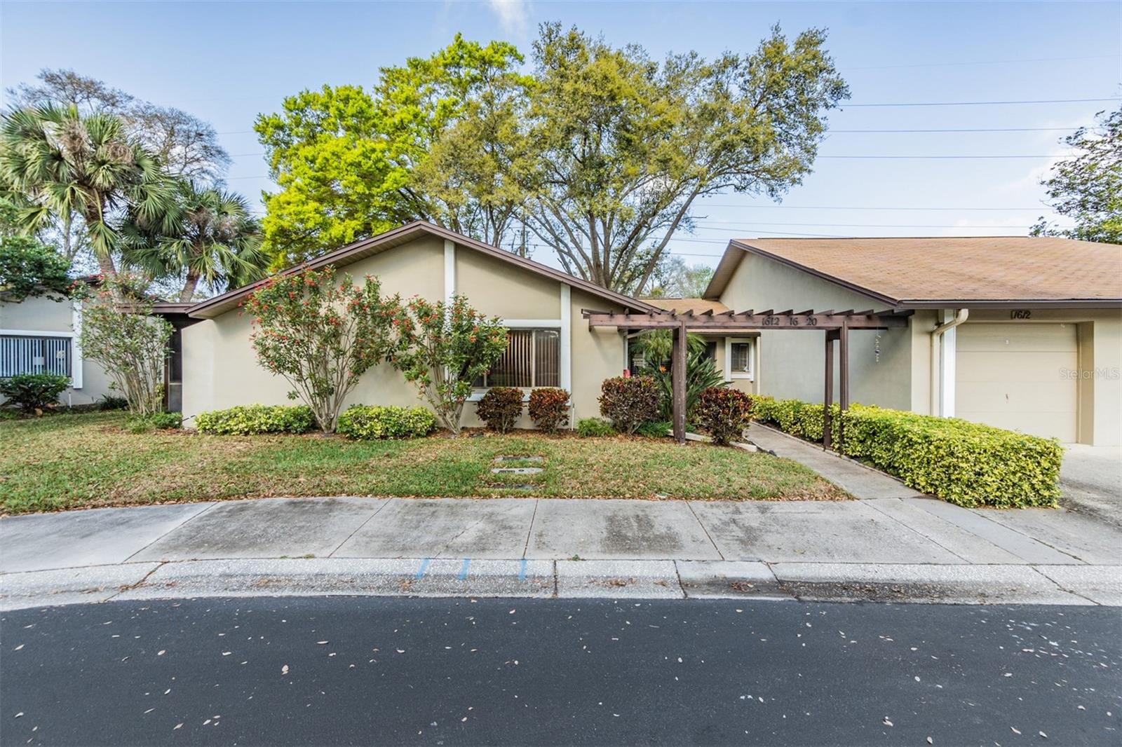 1612 BATCHELOR CT