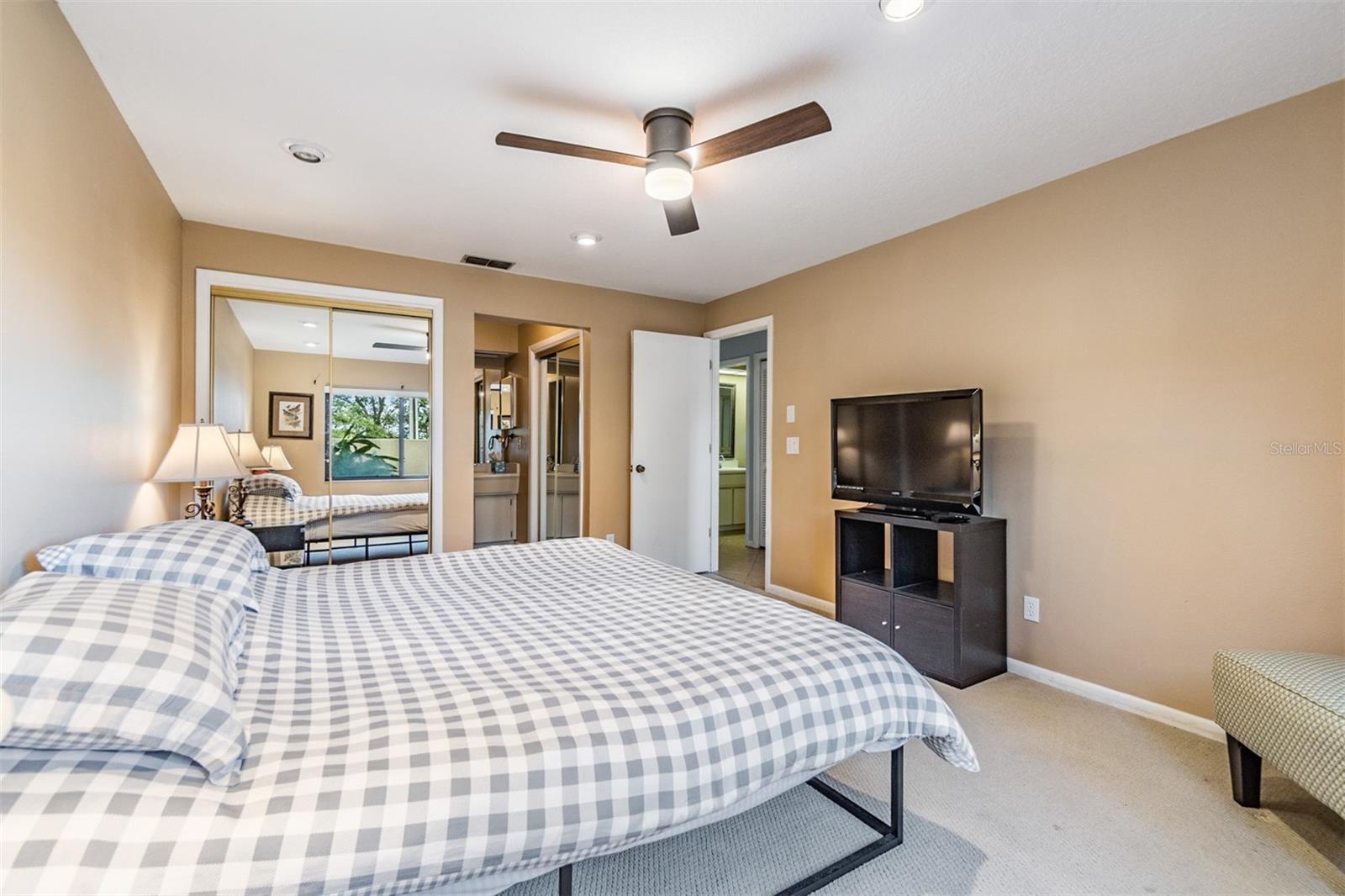 1612 BATCHELOR CT