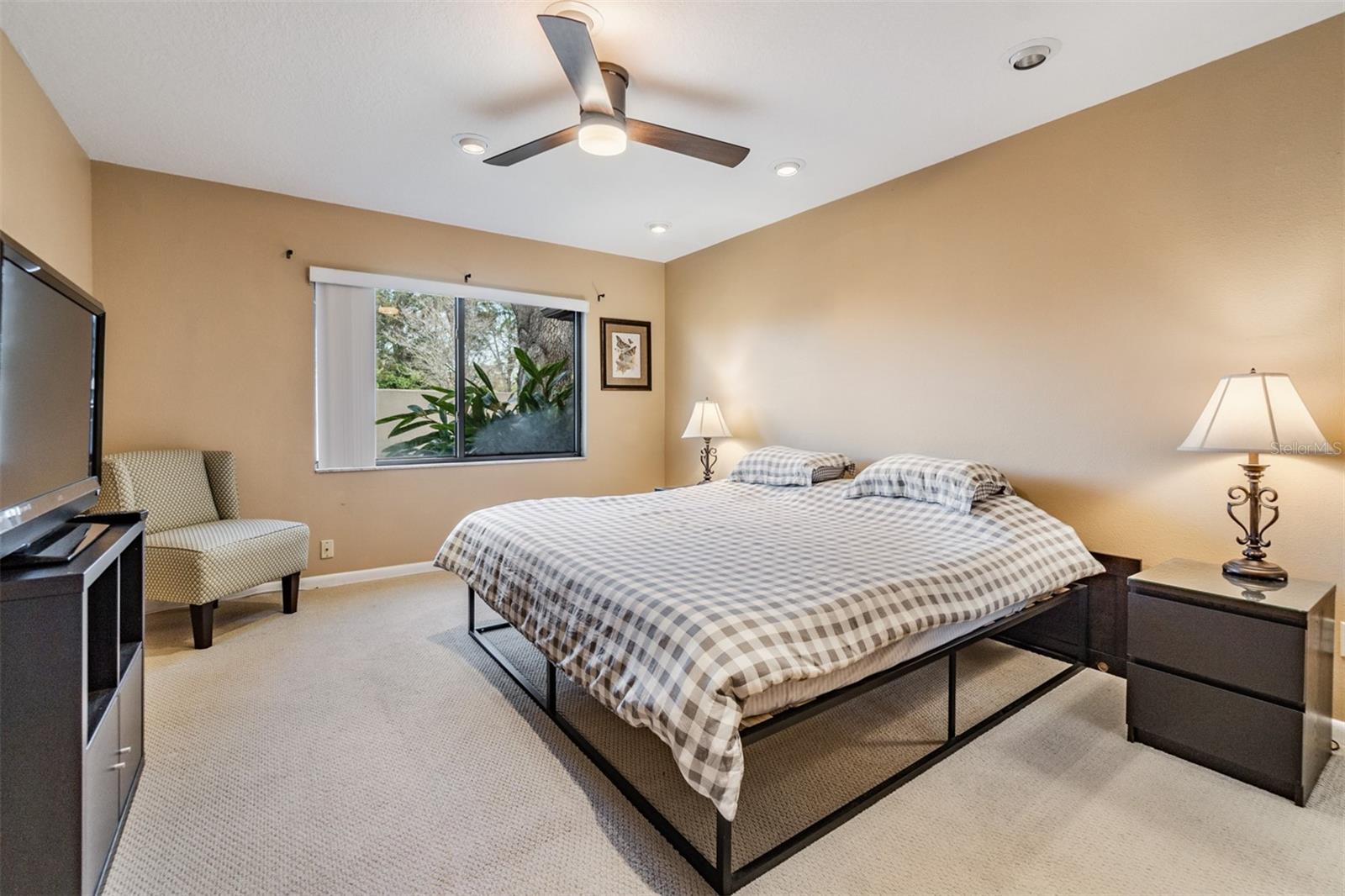 1612 BATCHELOR CT