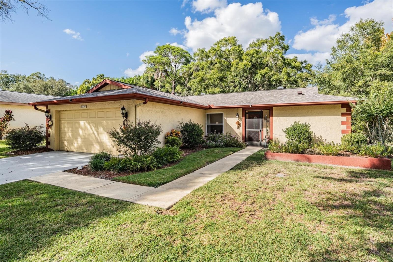 2797 LOMOND DR