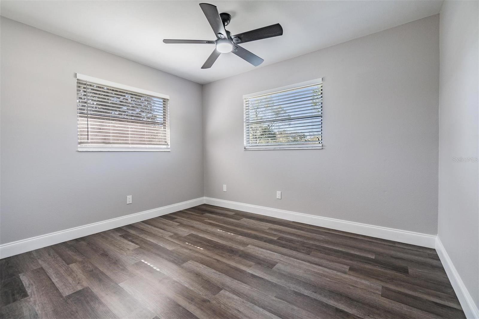 2802 CAMERON CT