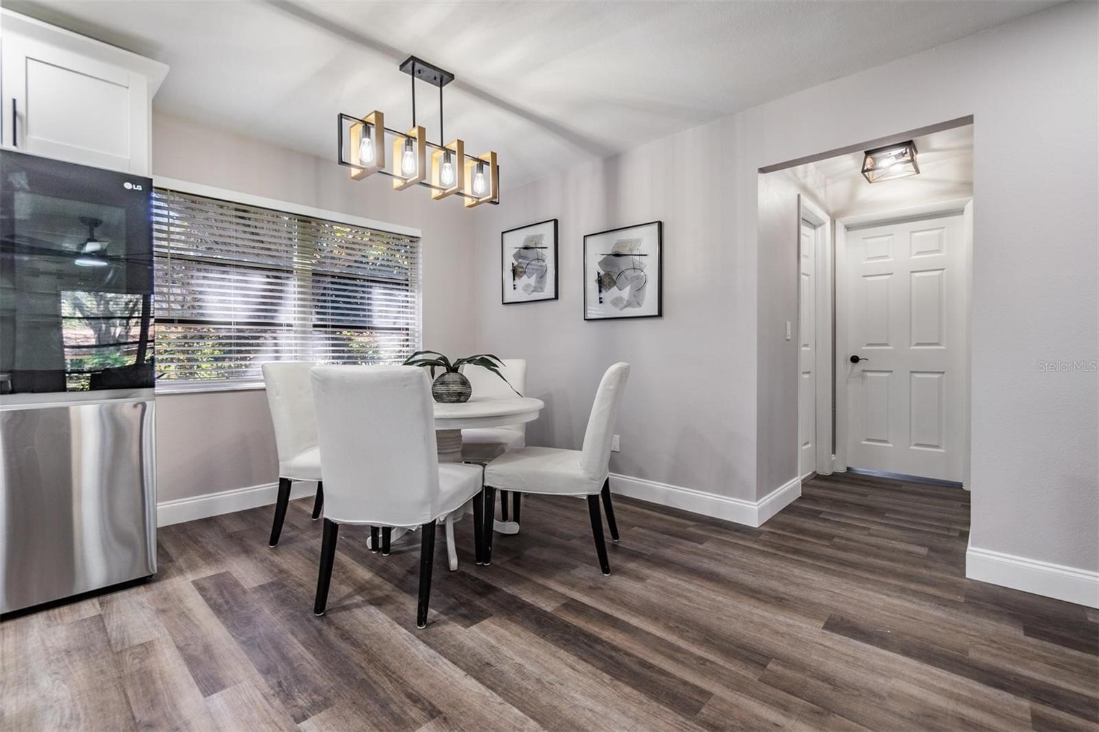 2802 CAMERON CT