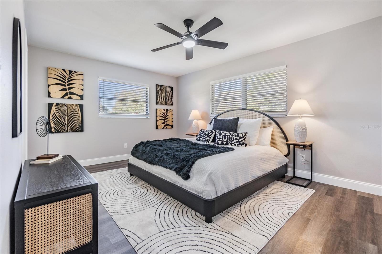 2802 CAMERON CT
