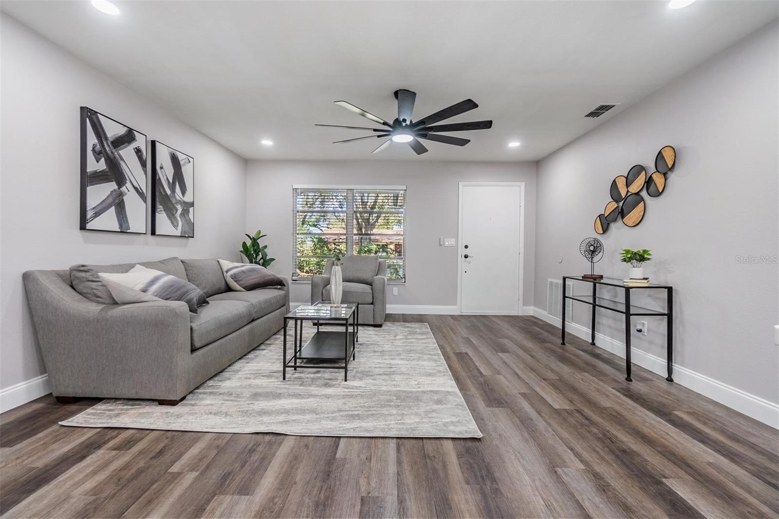 2802 CAMERON CT