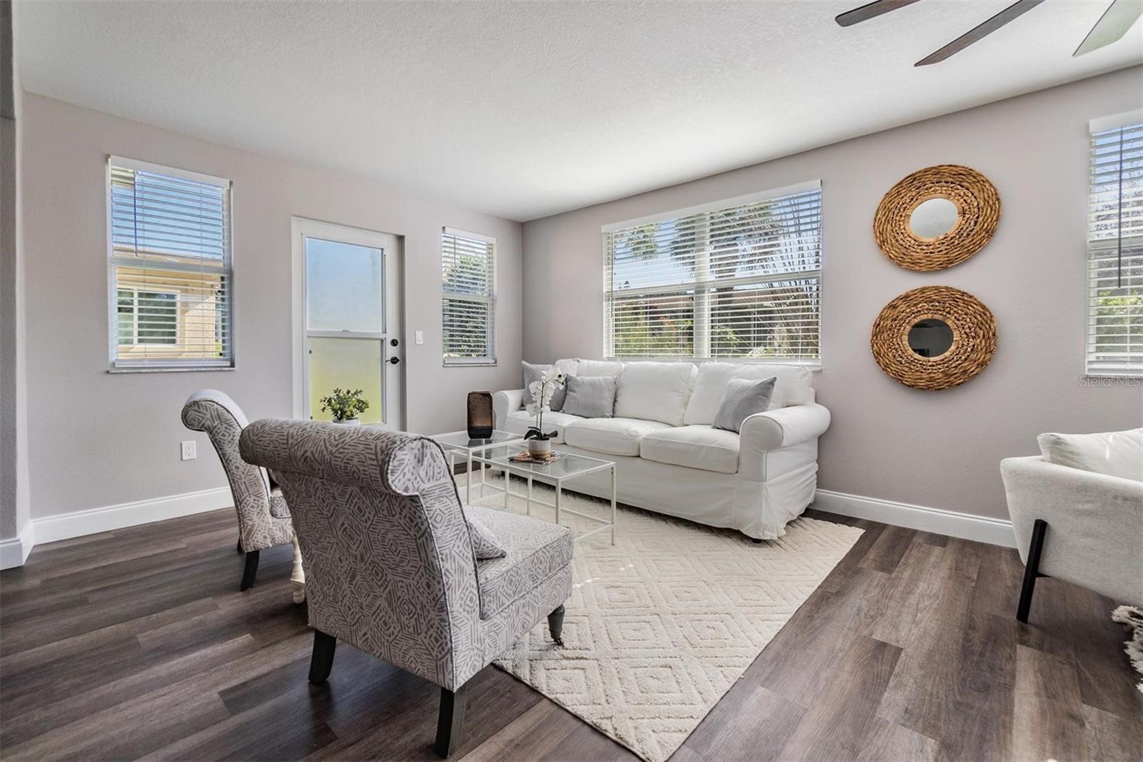 2802 CAMERON CT
