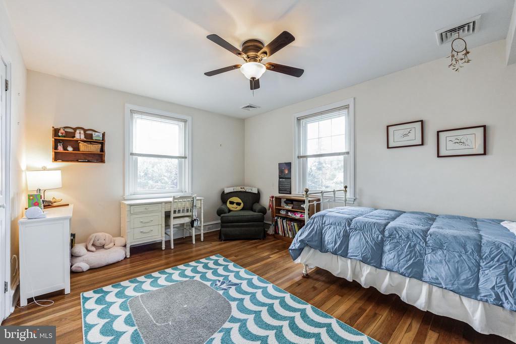531 GLENWOOD RD