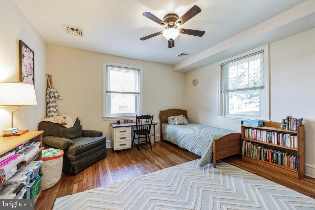 531 GLENWOOD RD