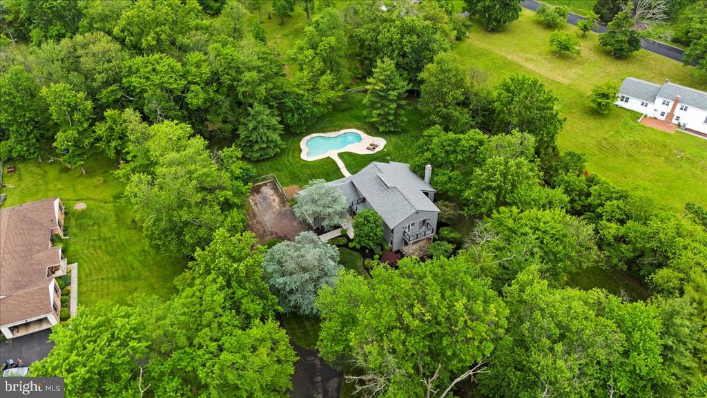 1438 Vestra Rd