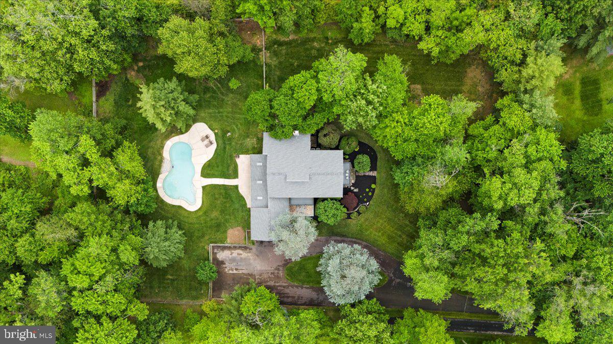 1438 Vestra Rd