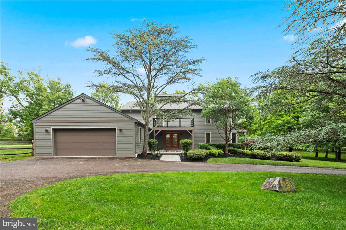 1438 Vestra Rd