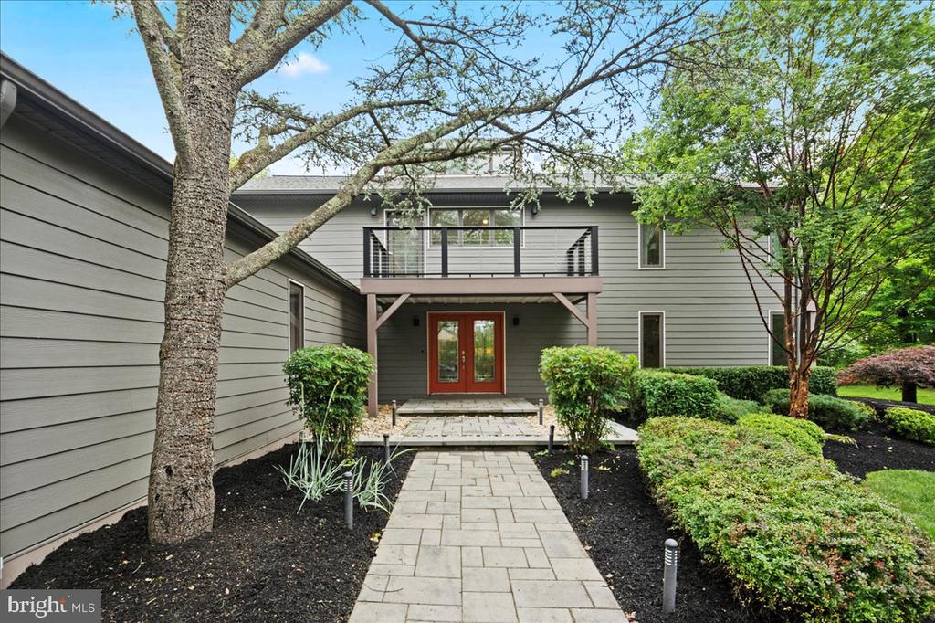 1438 Vestra Rd
