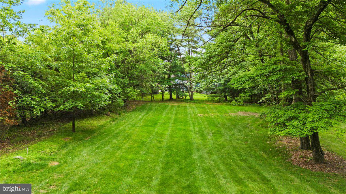 1438 Vestra Rd