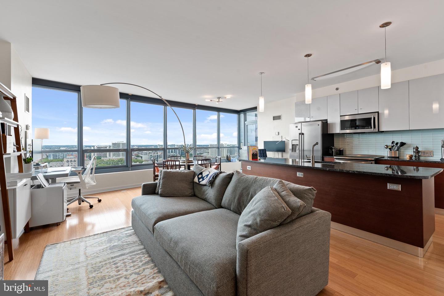 2101 MARKET STREET Unit: 2401