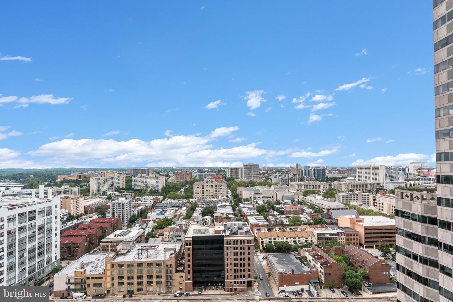 2101 MARKET STREET Unit: 2401