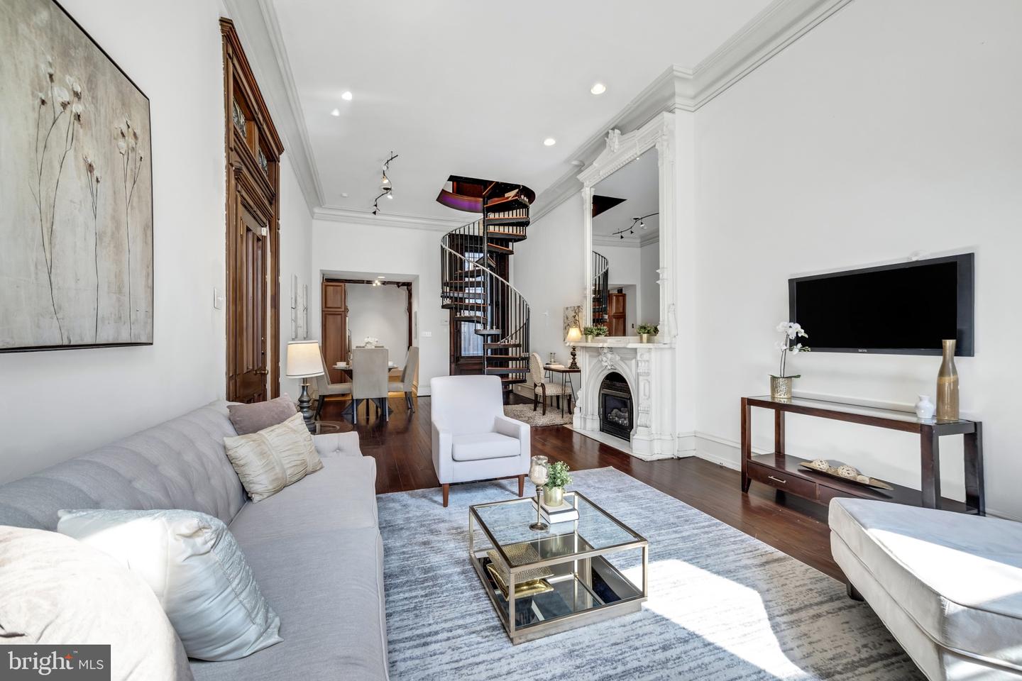 1717 SPRING GARDEN STREET Unit: A