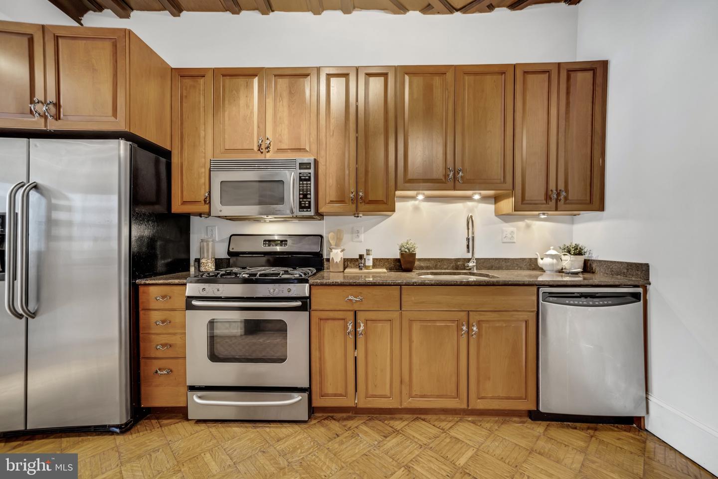 1717 SPRING GARDEN STREET Unit: A