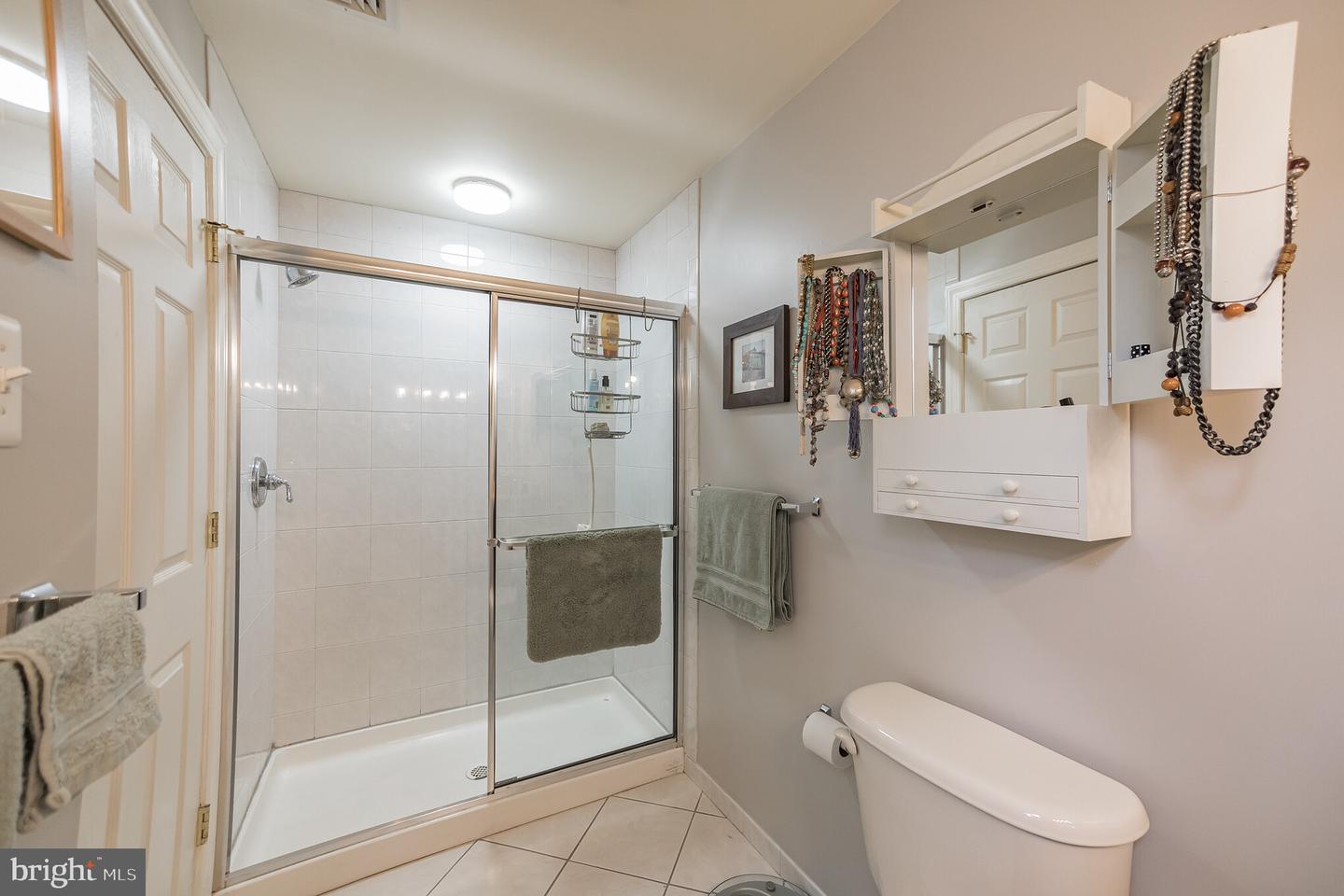 6 S STRAWBERRY STREET Unit: 7