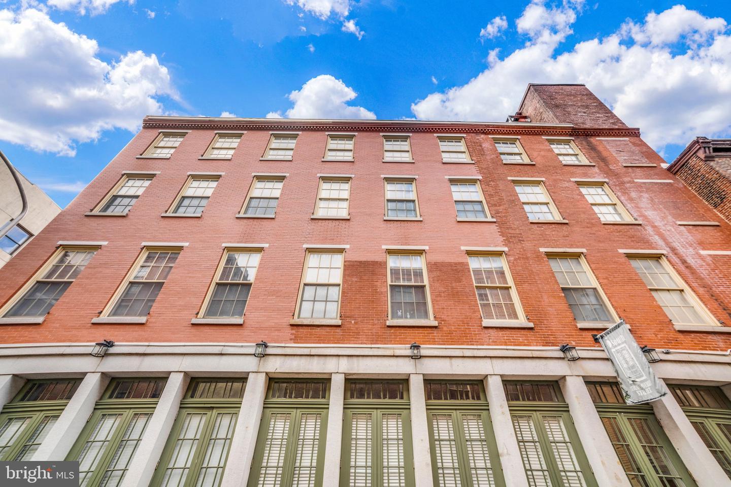 6 S STRAWBERRY STREET Unit: 7
