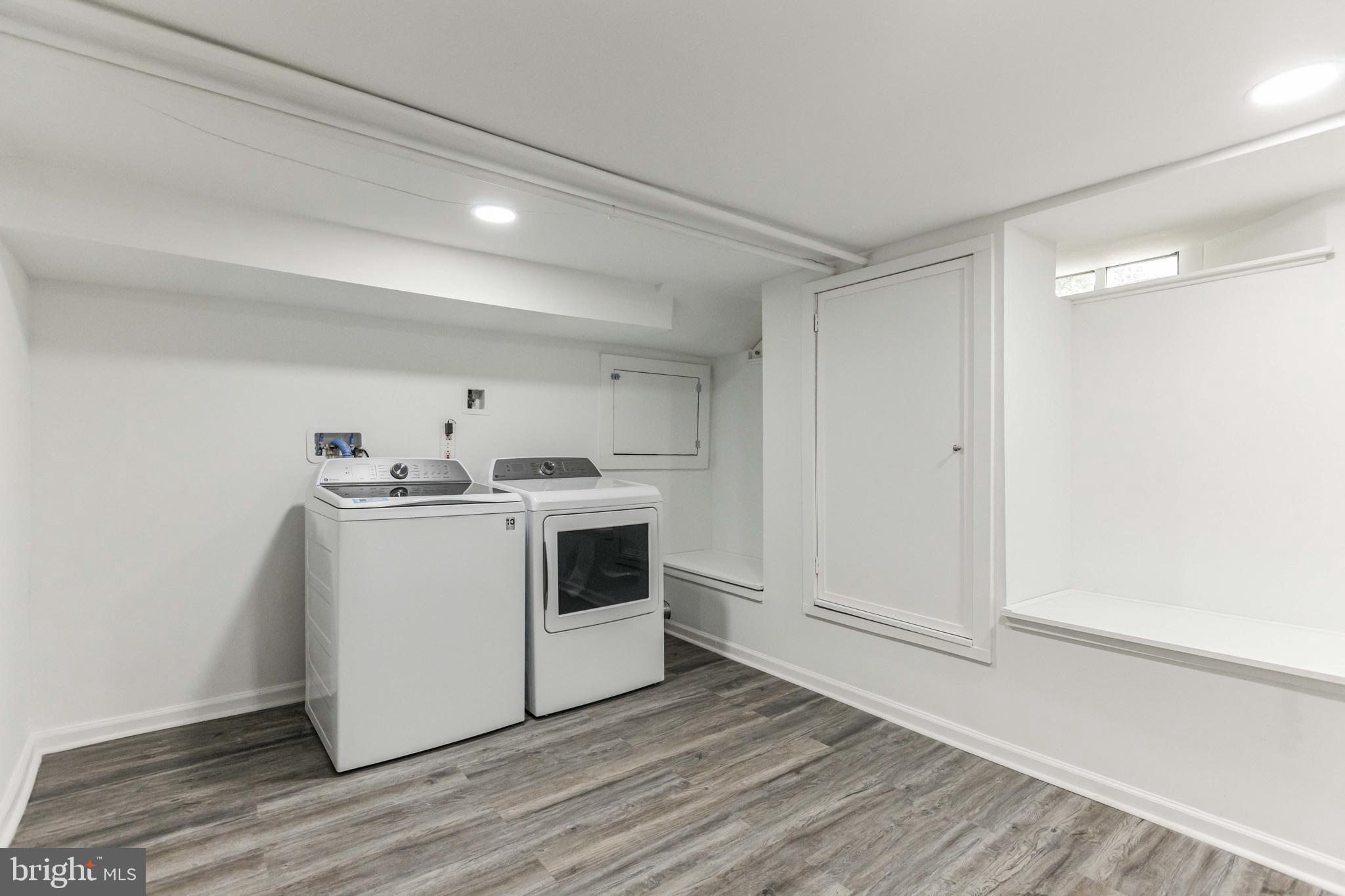 2221 FITZWATER STREET Unit: 1