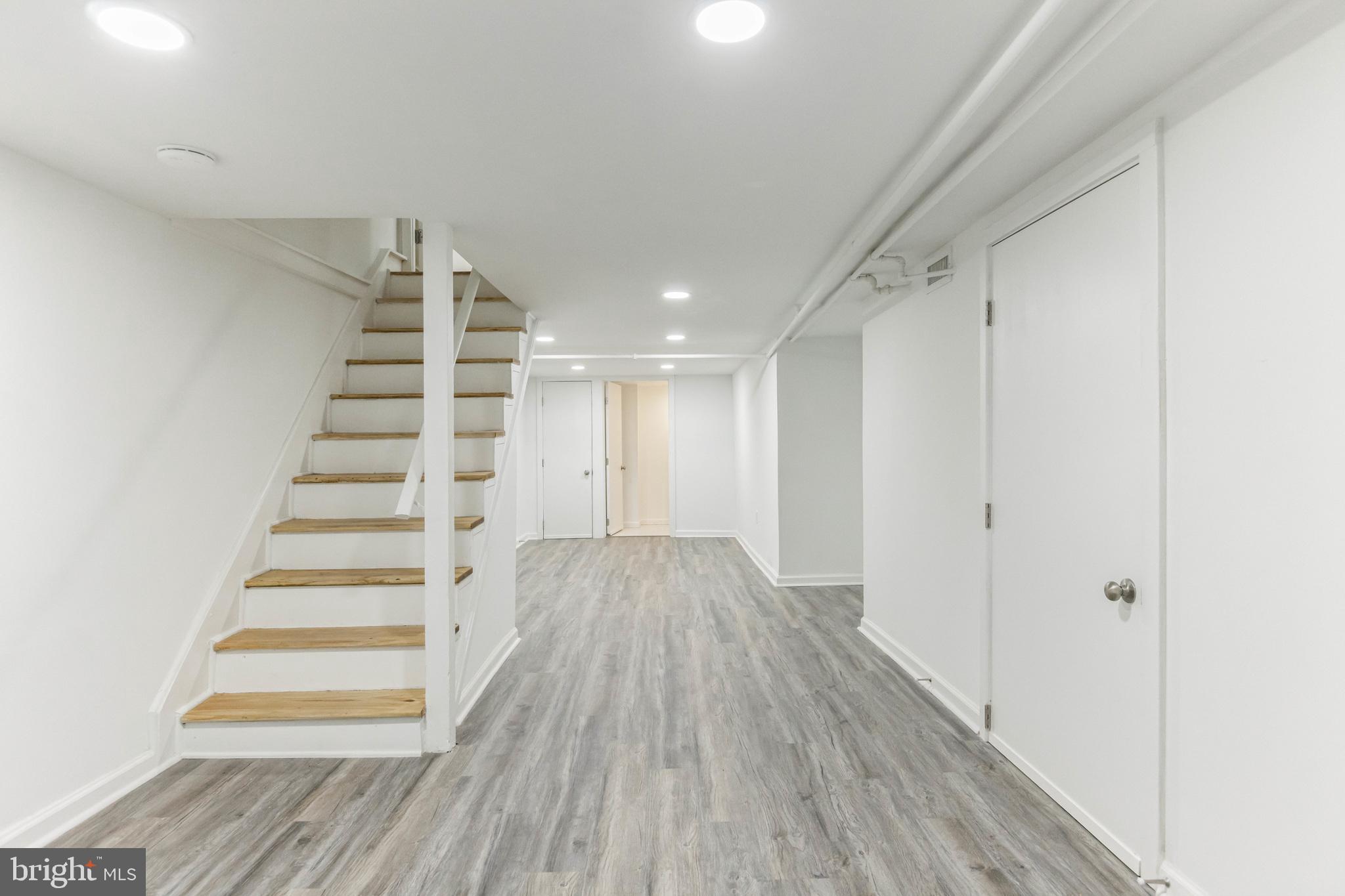 2221 FITZWATER STREET Unit: 1