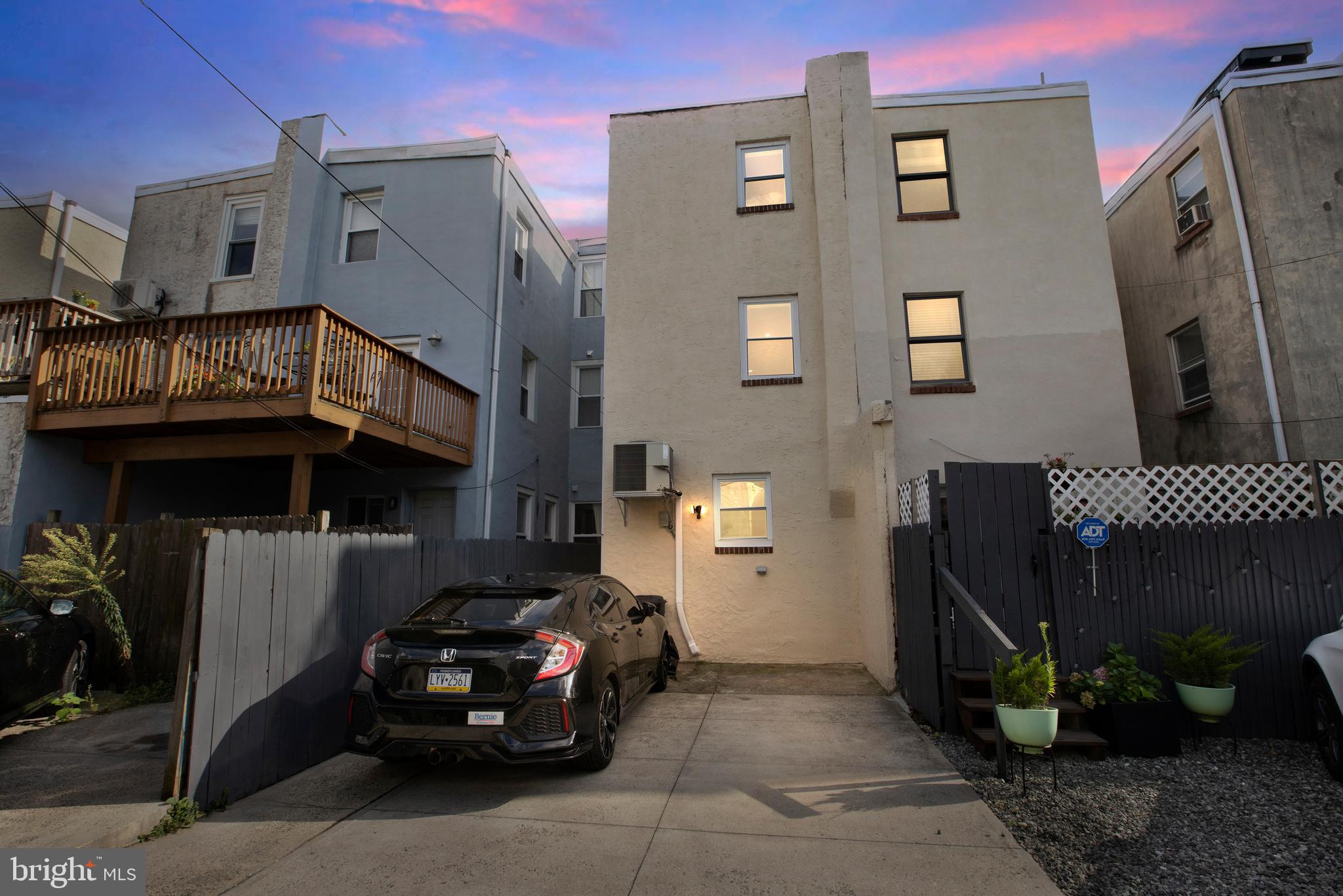 2221 FITZWATER STREET Unit: 1