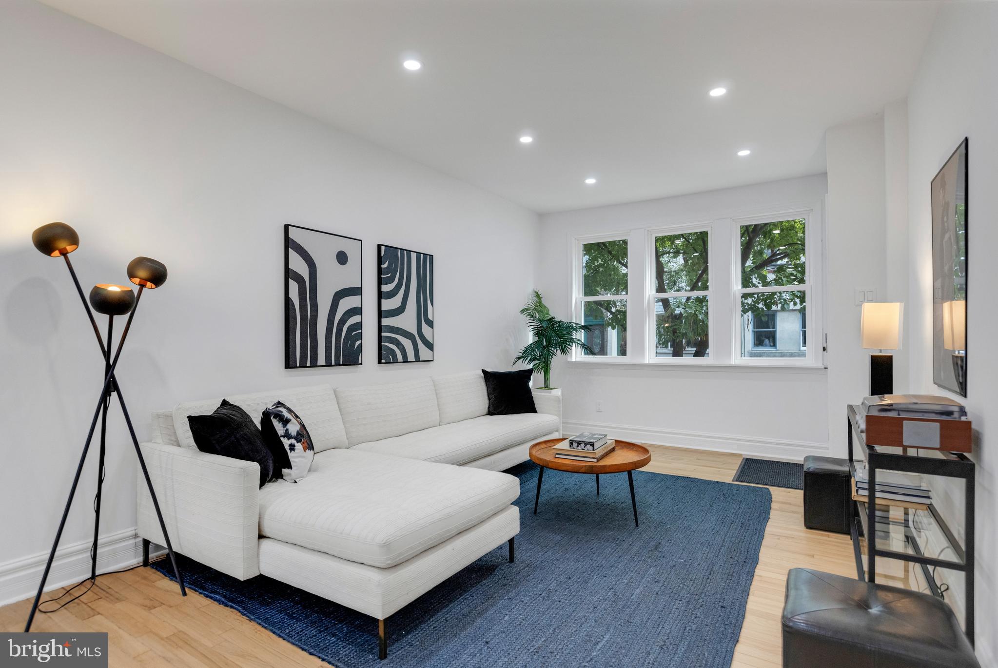 2221 FITZWATER STREET Unit: 1