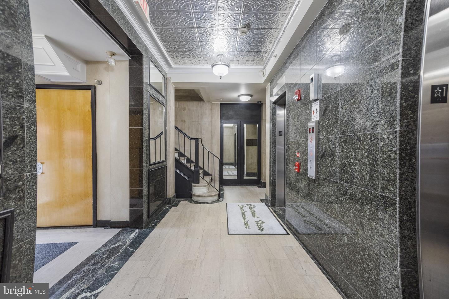 1939 CHESTNUT STREET Unit: 4D