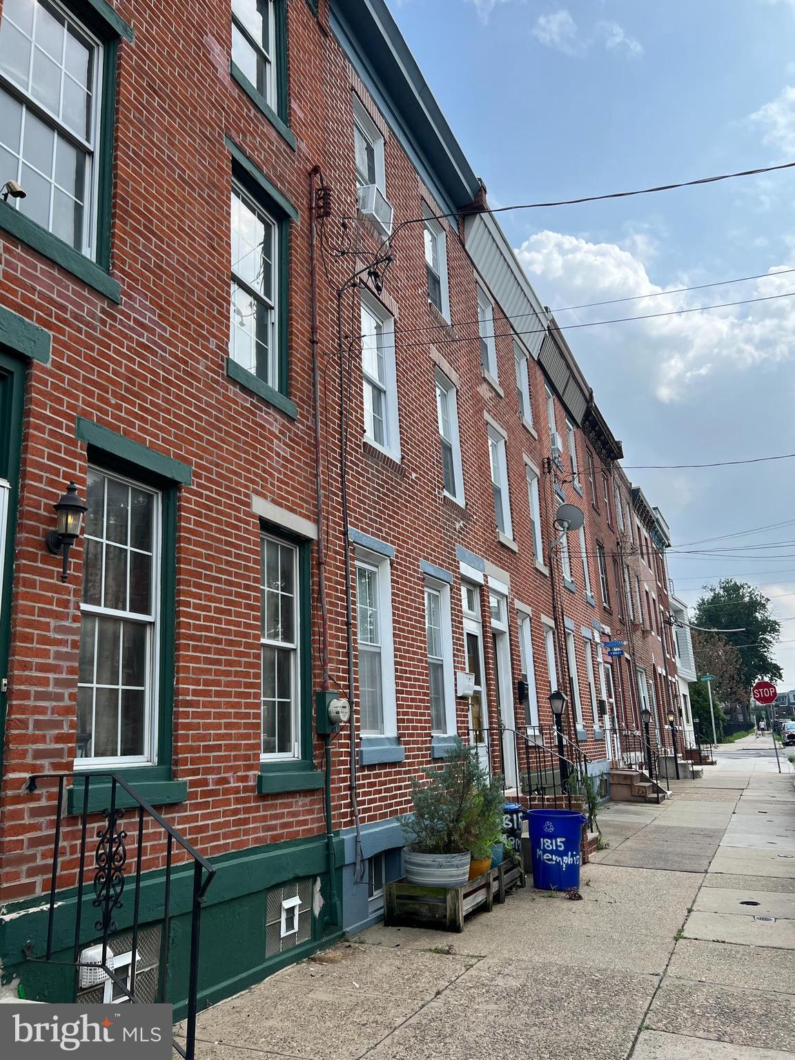1817 Memphis STREET