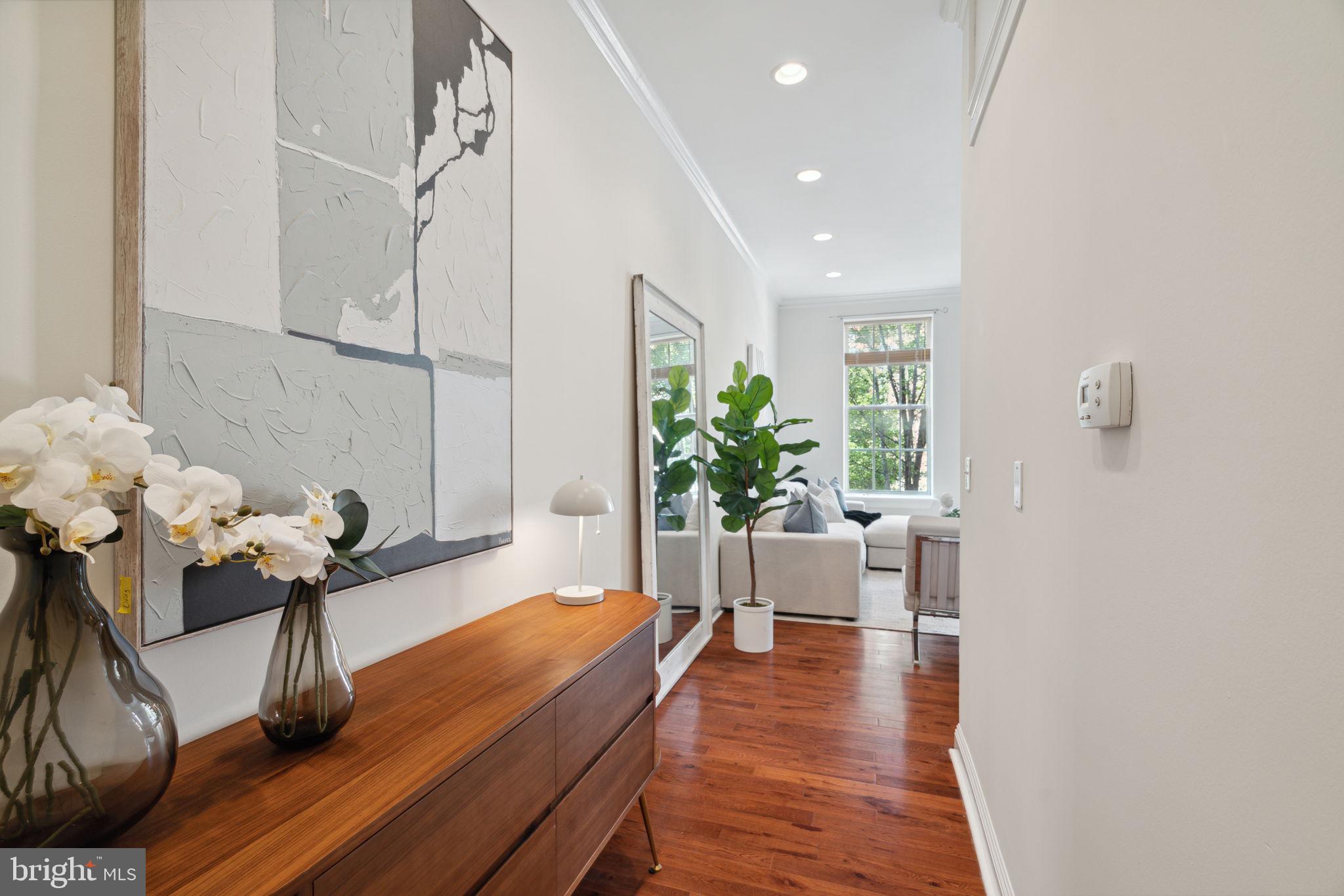 1716 PINE STREET Unit: 2F