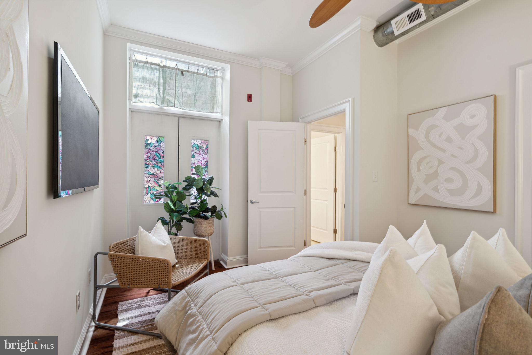 1716 PINE STREET Unit: 2F