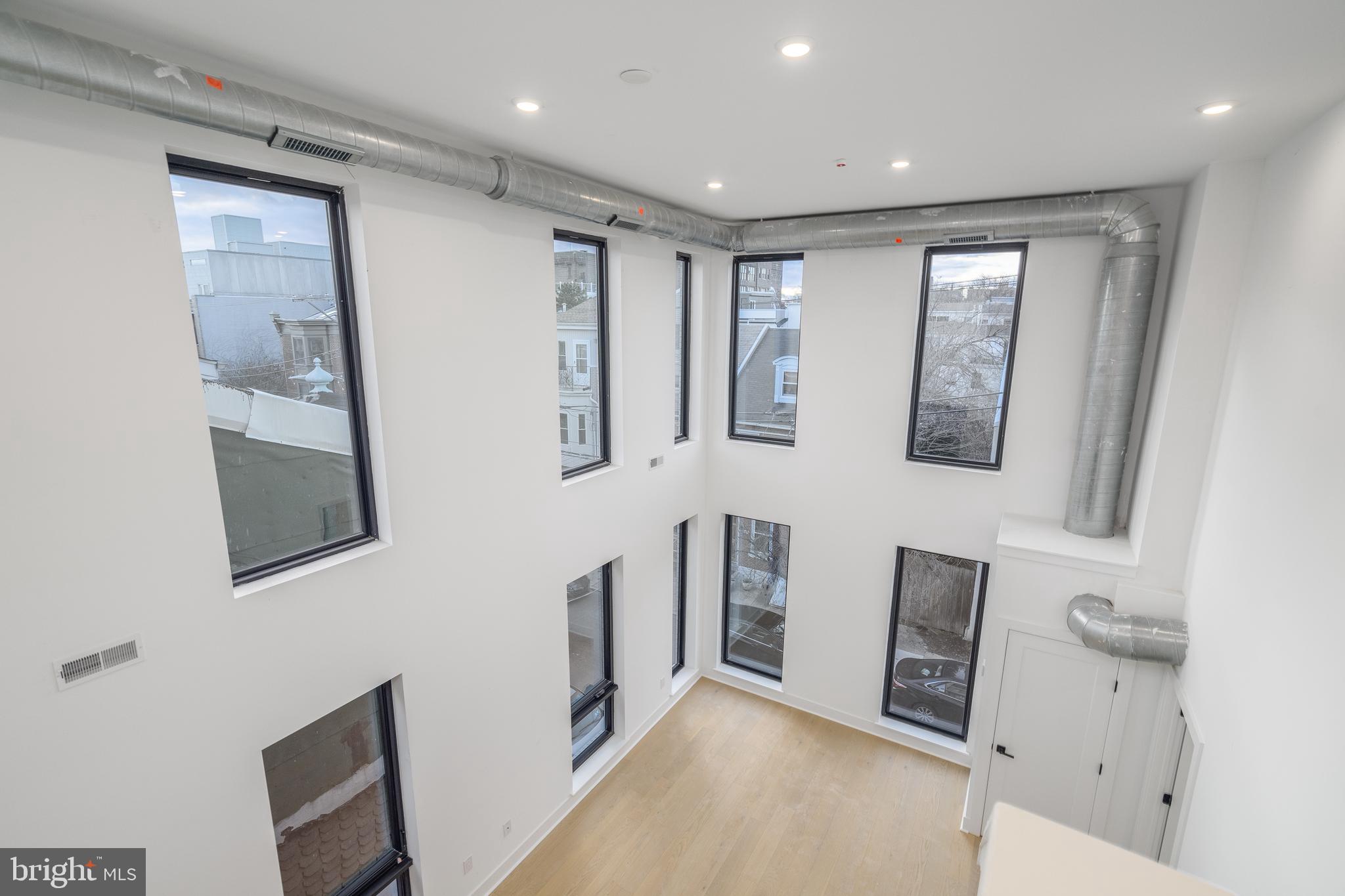 1139 N 3rd STREET Unit: 3