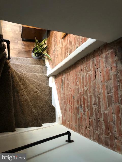 2528 Edgemont STREET