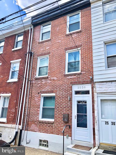 2528 Edgemont STREET