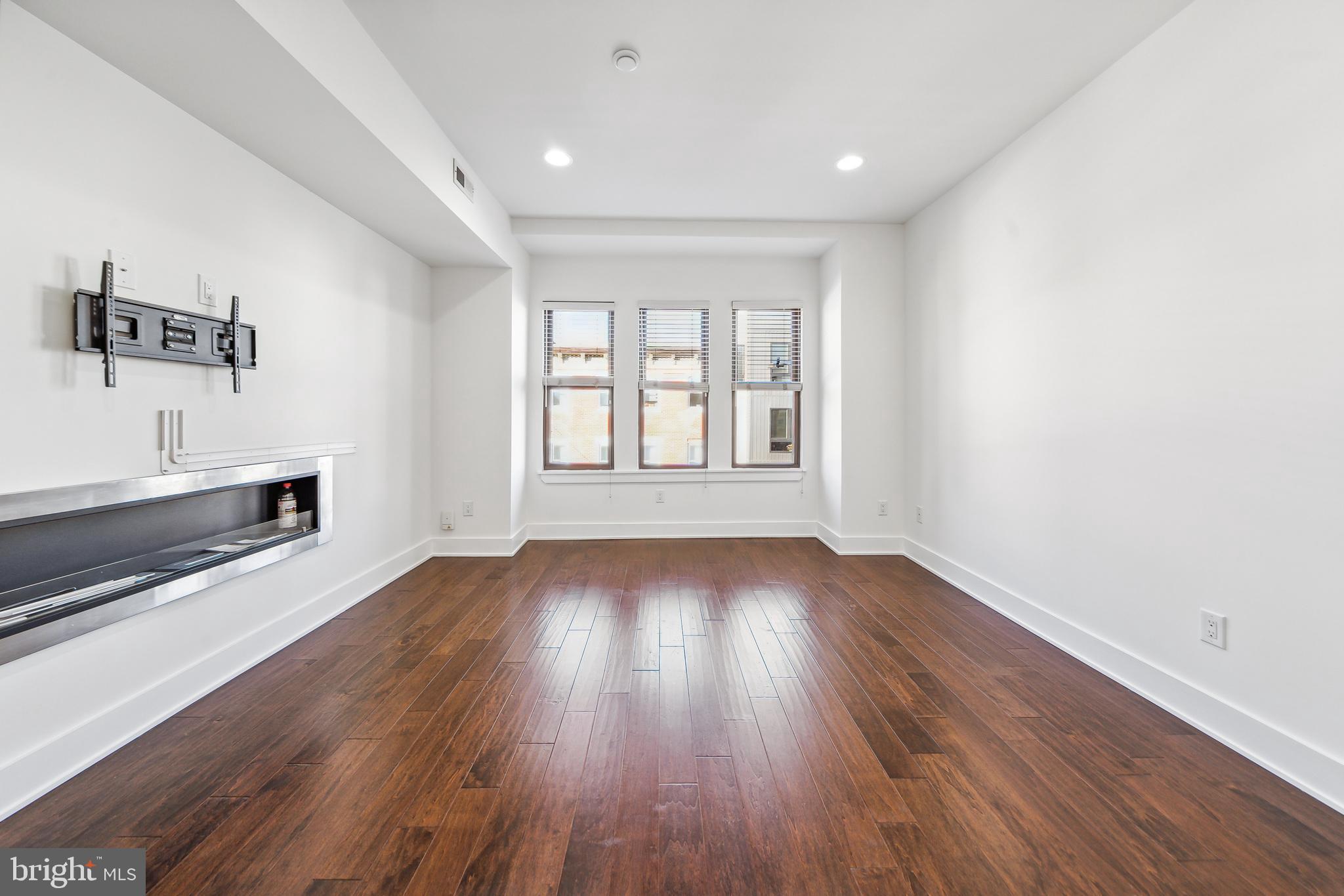 929 N 2nd STREET Unit: 2