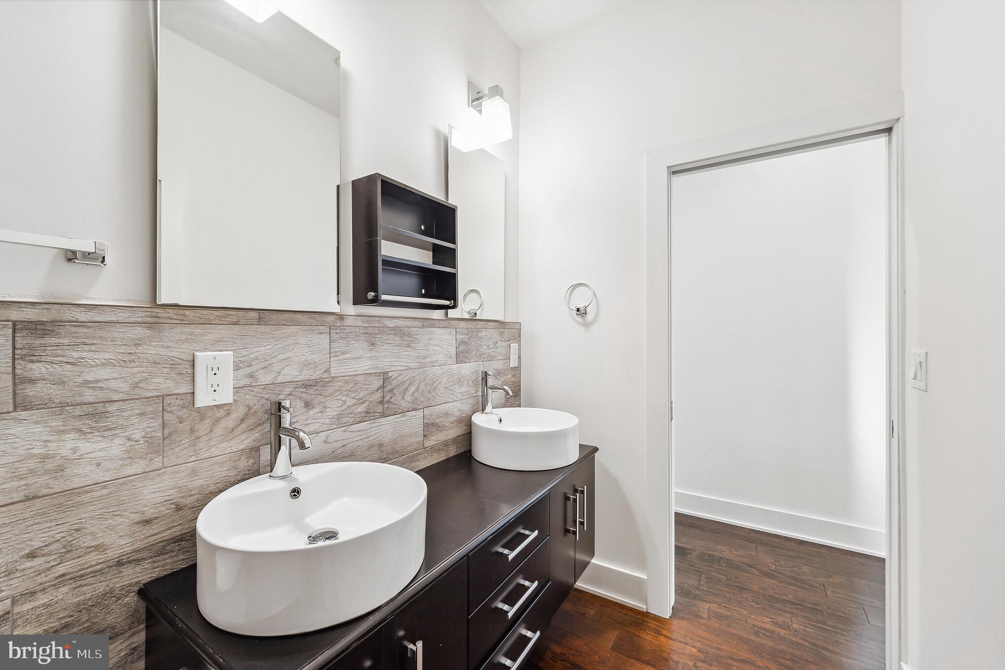 929 N 2nd STREET Unit: 2