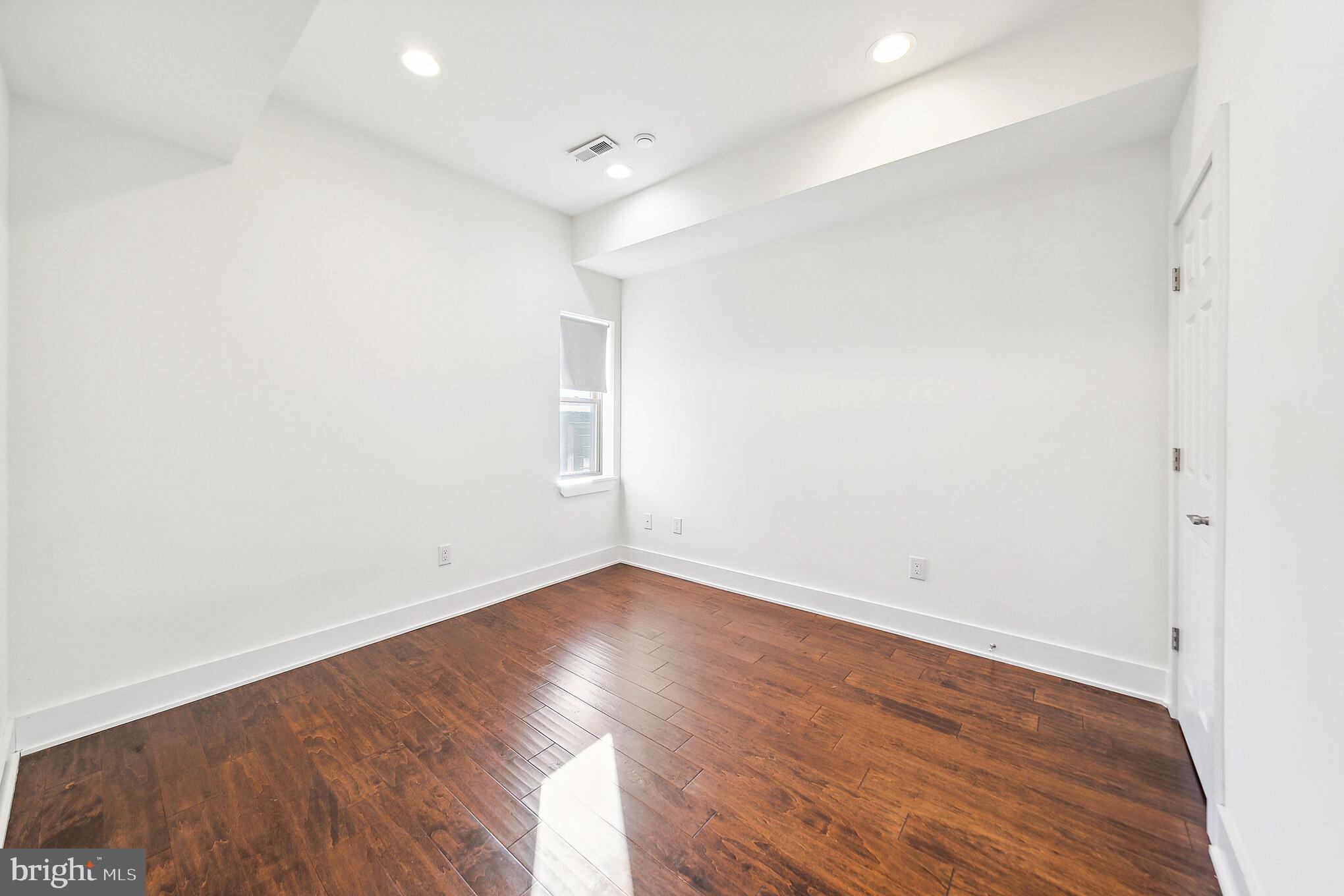 929 N 2nd STREET Unit: 2