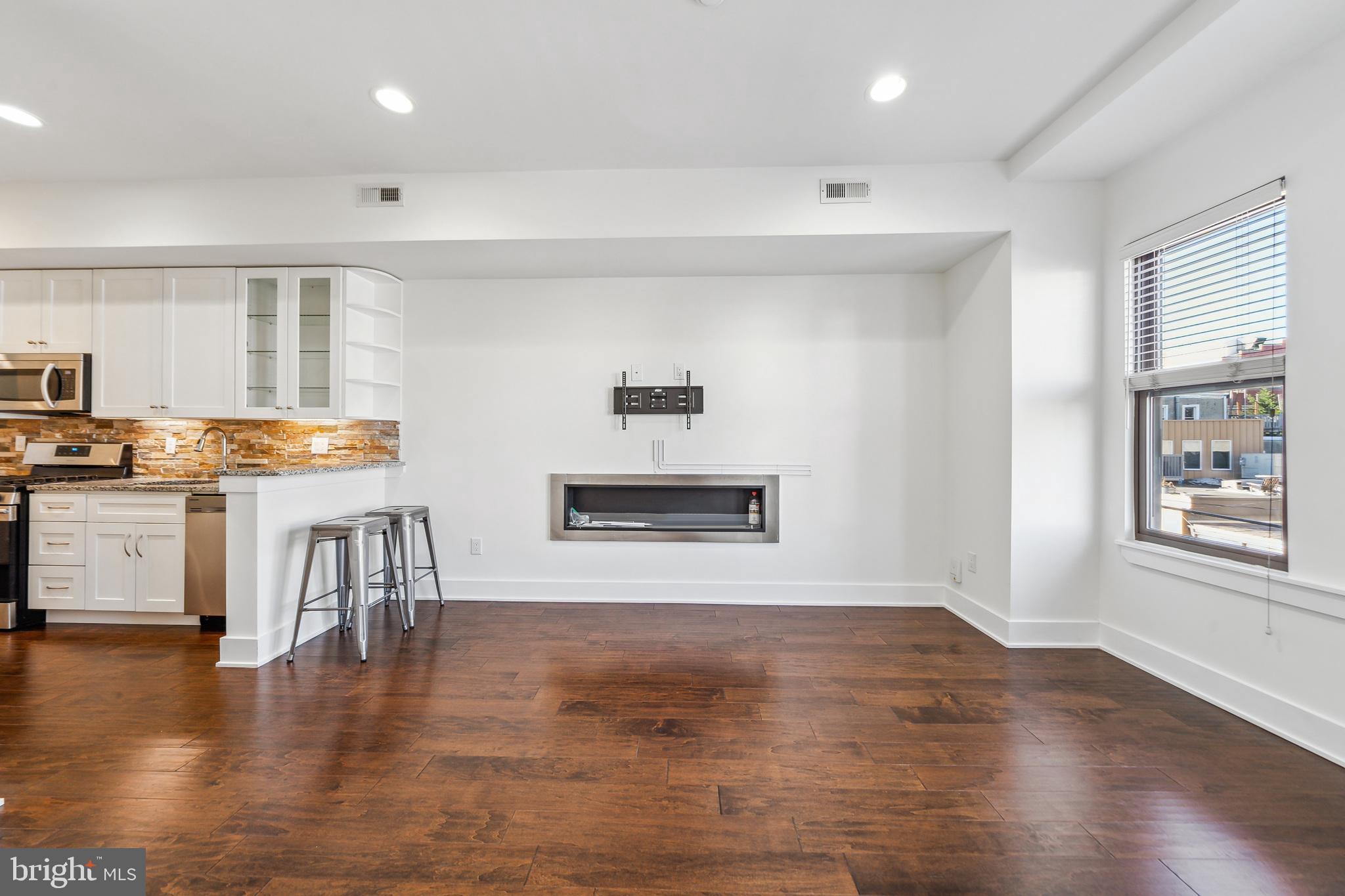 929 N 2nd STREET Unit: 2