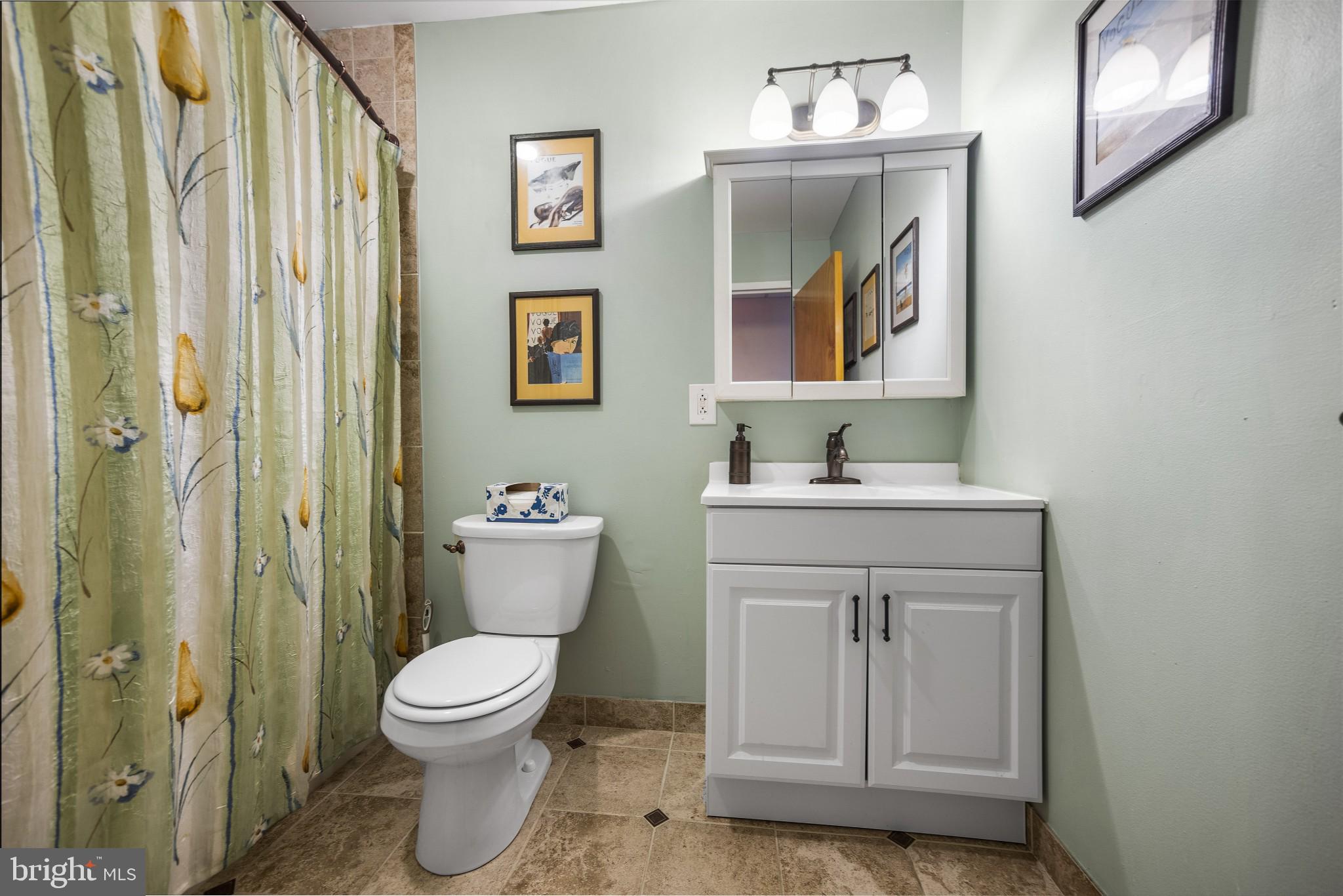 1939 Chestnut STREET Unit: 8A