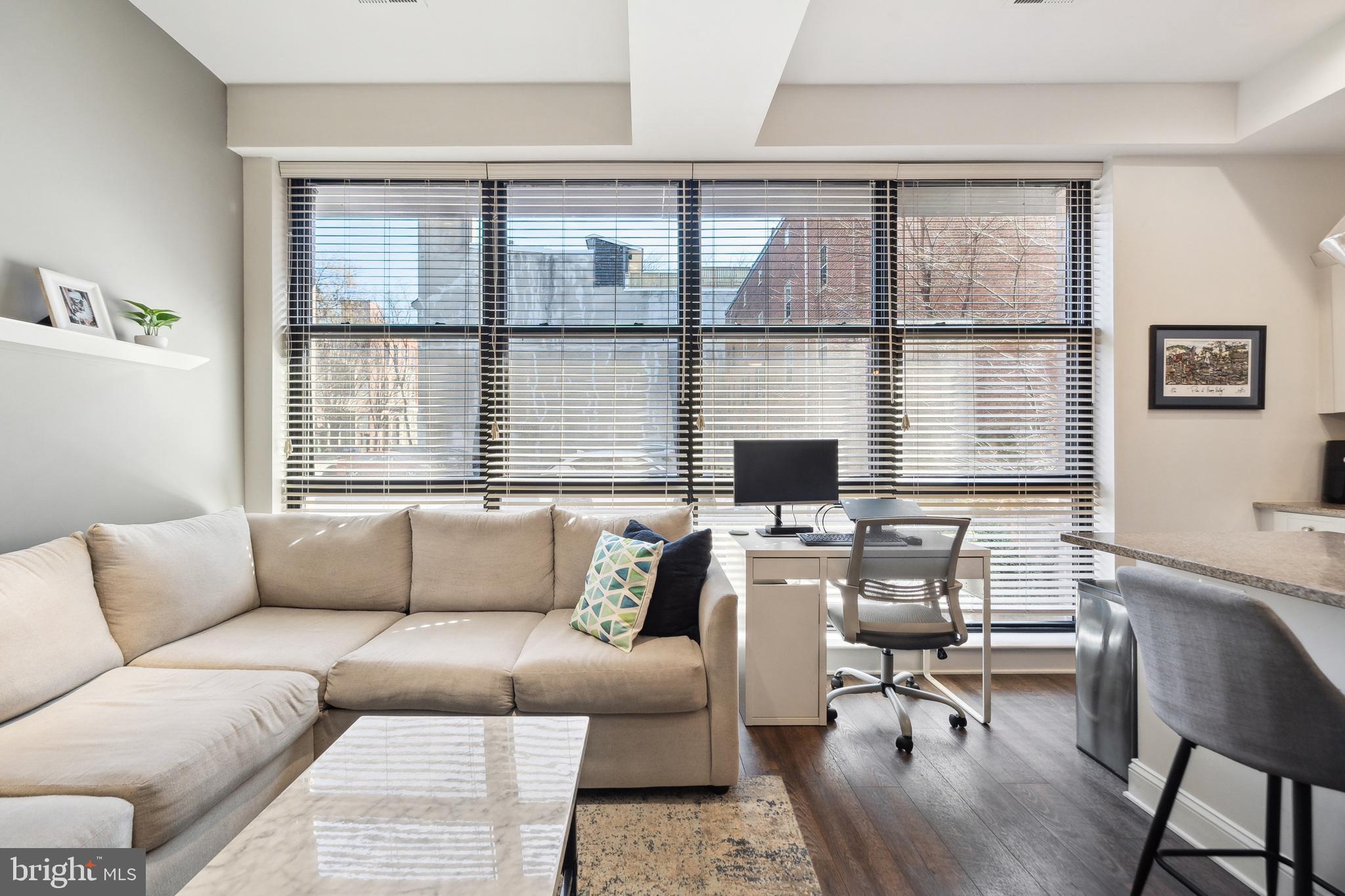 125-27 N 4th St #108