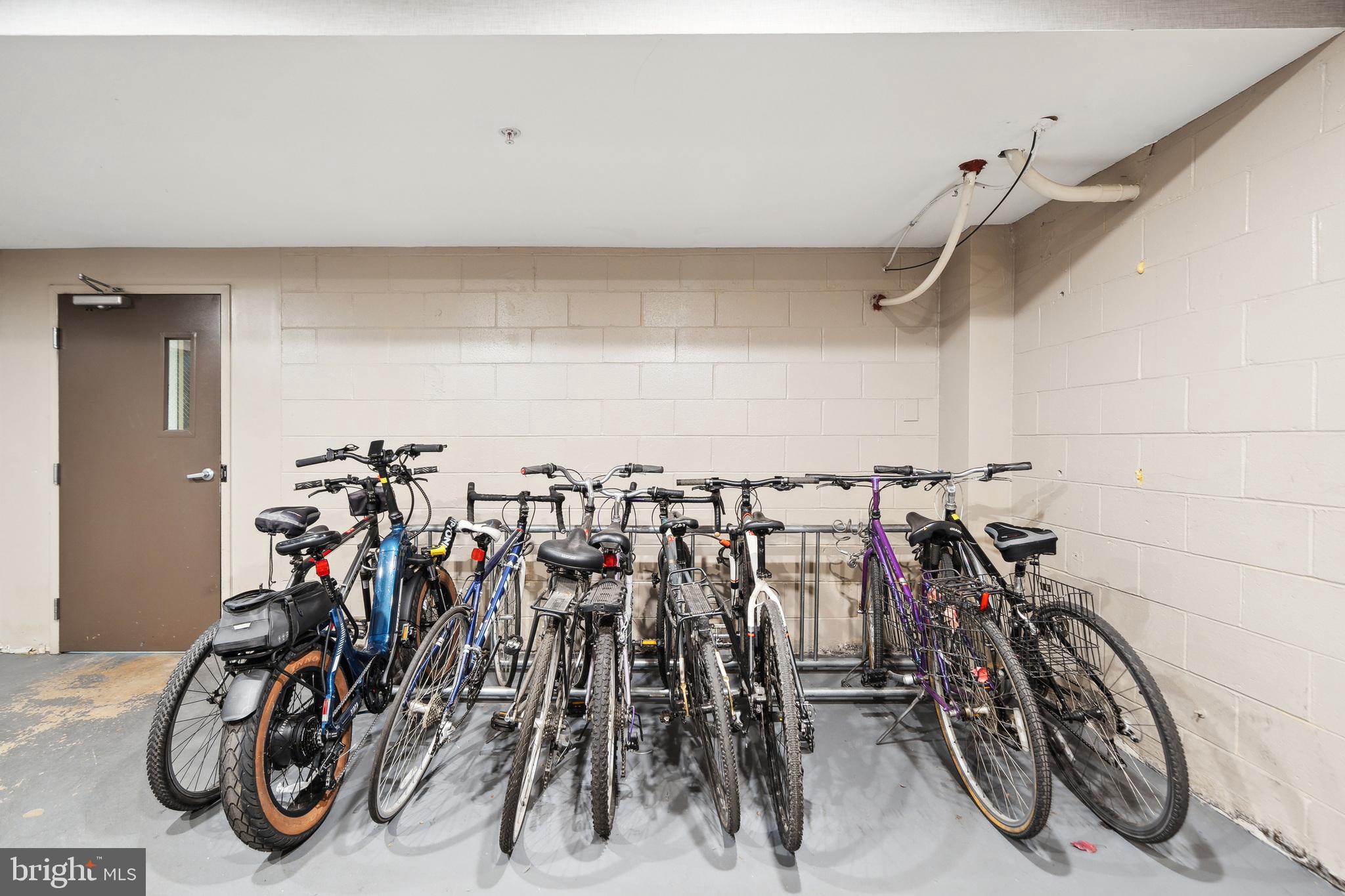 125-27 N 4th St #108