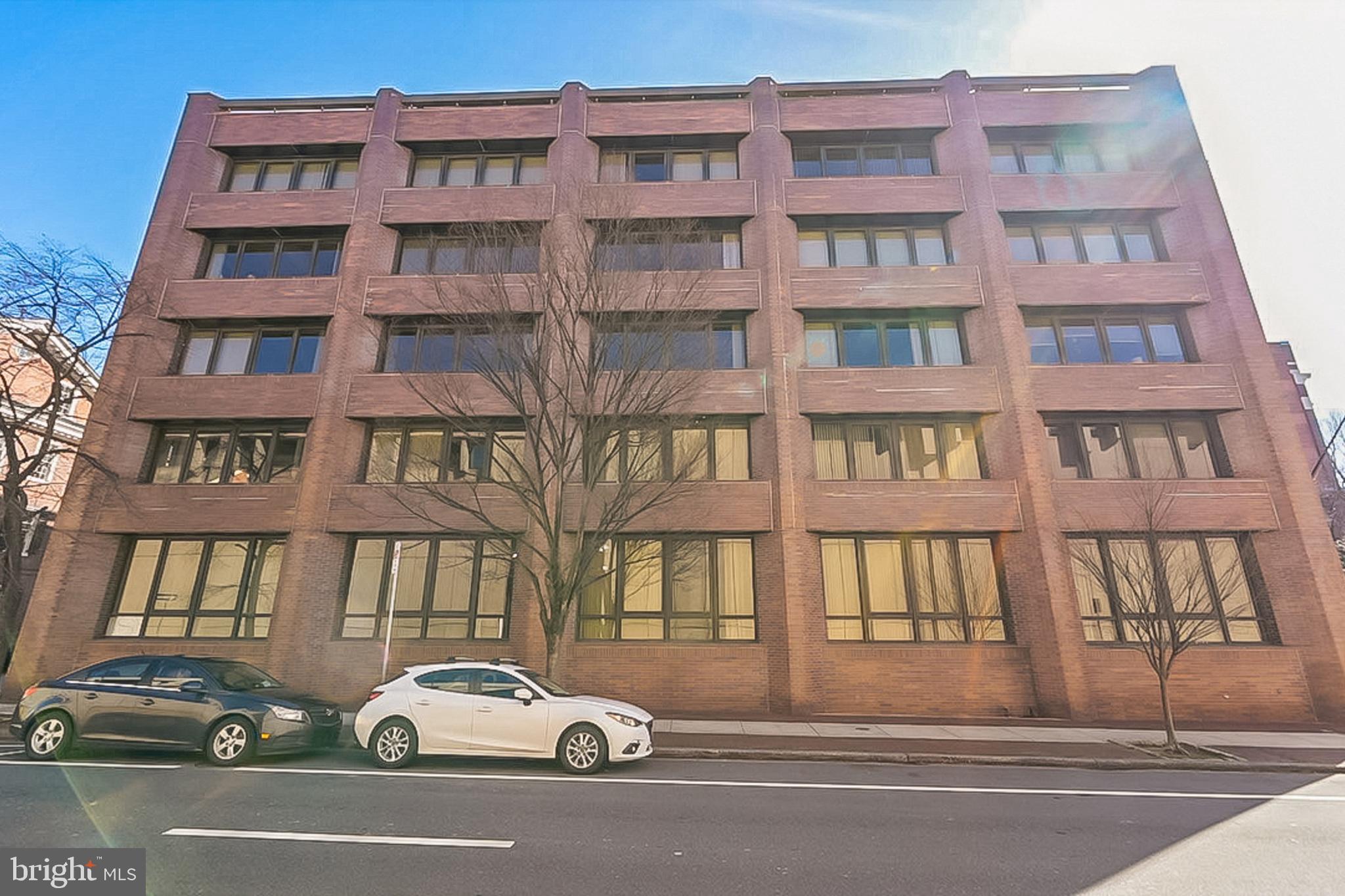 125-27 N 4th St #108