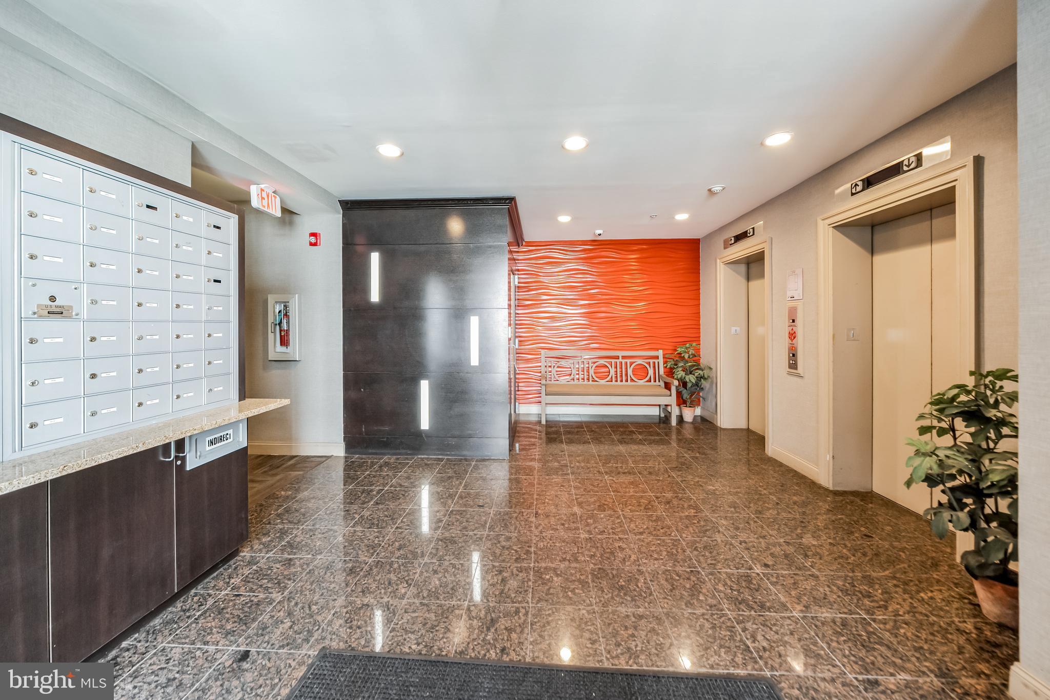 125-27 N 4th St #108