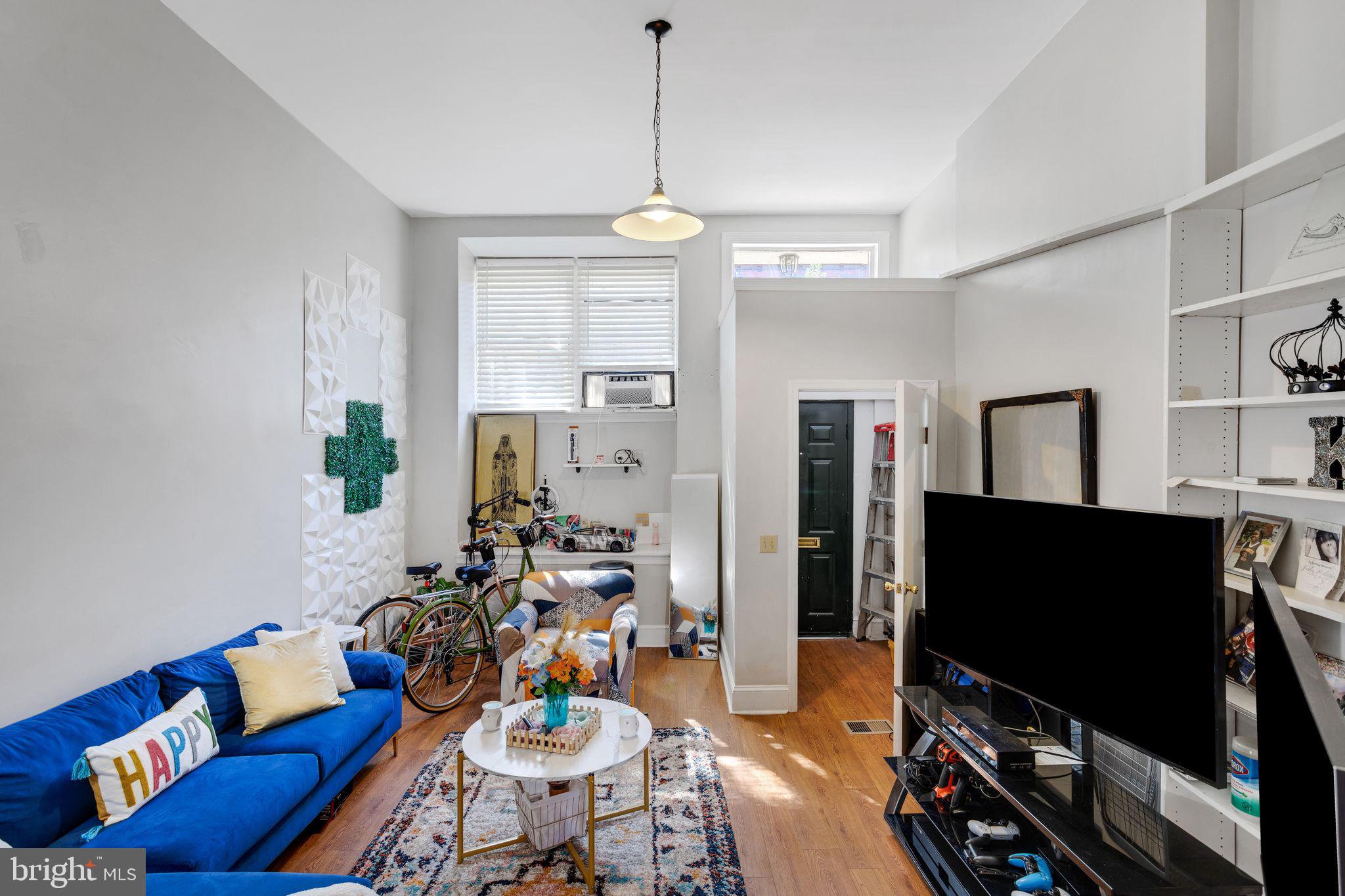 2019 Christian St