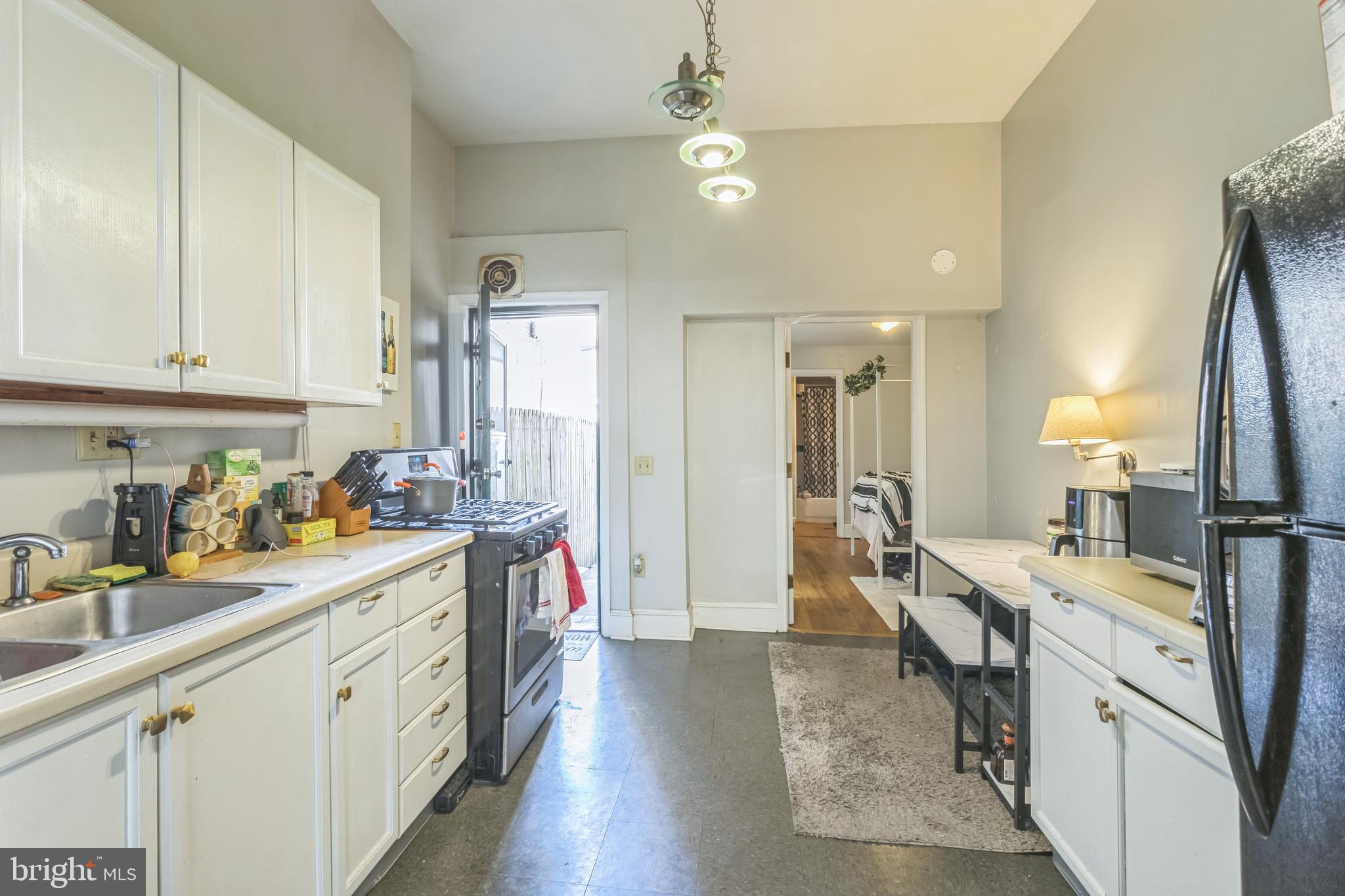 2019 Christian St
